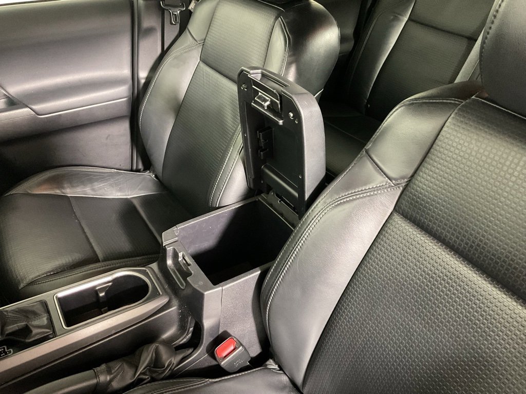 Used 2020 Toyota Tacoma TRD Sport image 29