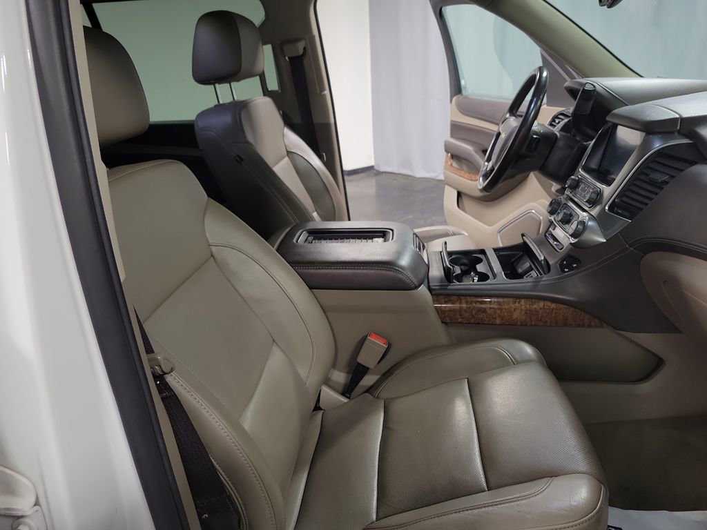Used 2020 Chevrolet Suburban Premier image 27