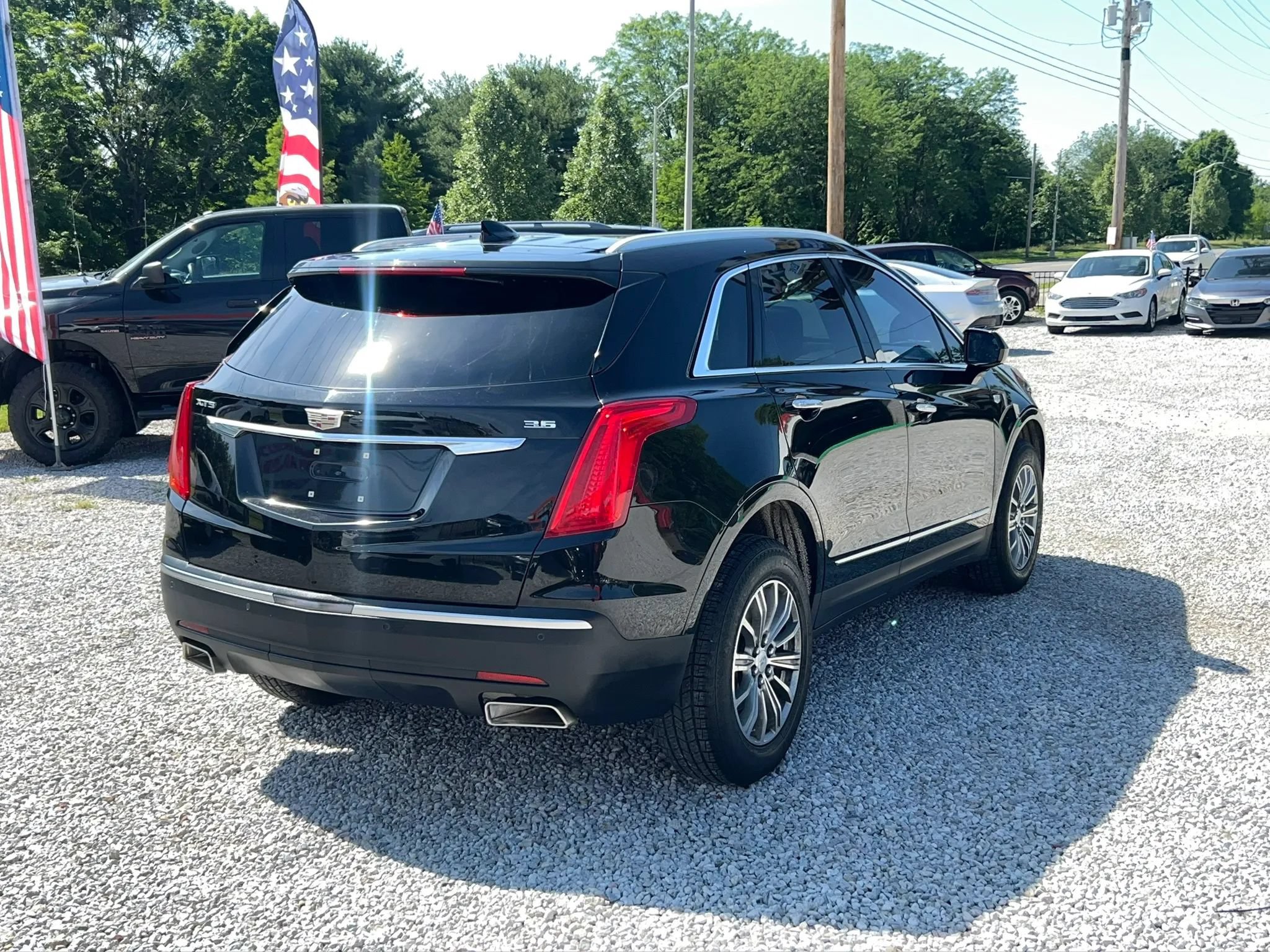 Used 2017 Cadillac XT5 Luxury w/ Driver Awareness Package FWD image 8