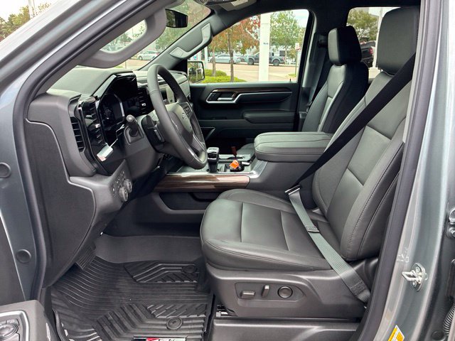 New 2026 Chevrolet Silverado 1500 RST w/ RST All Star Premium Package AWD/4WD image 8