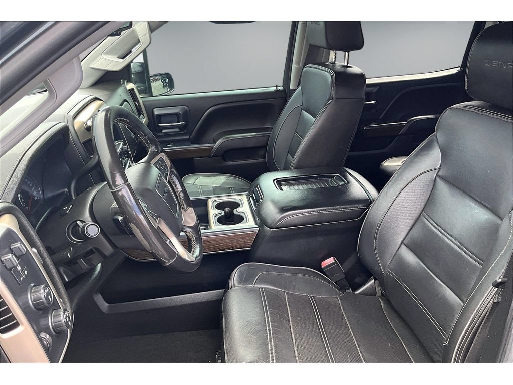 Used 2018 GMC Sierra 3500 Denali w/ Duramax Plus Package AWD/4WD image 19