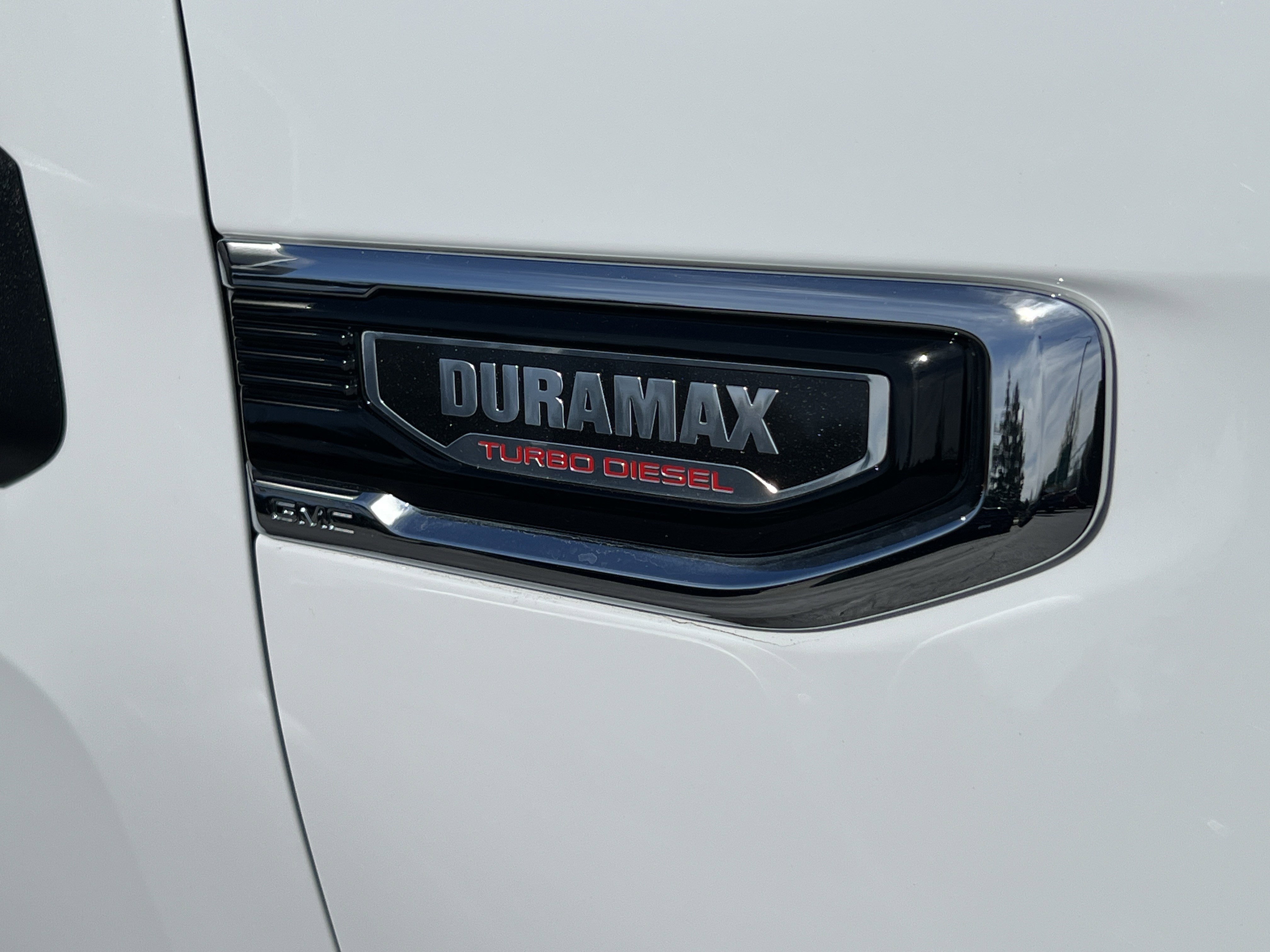 Used 2022 GMC Sierra 1500 SLT w/ X31 Off-Road Package AWD/4WD image 10