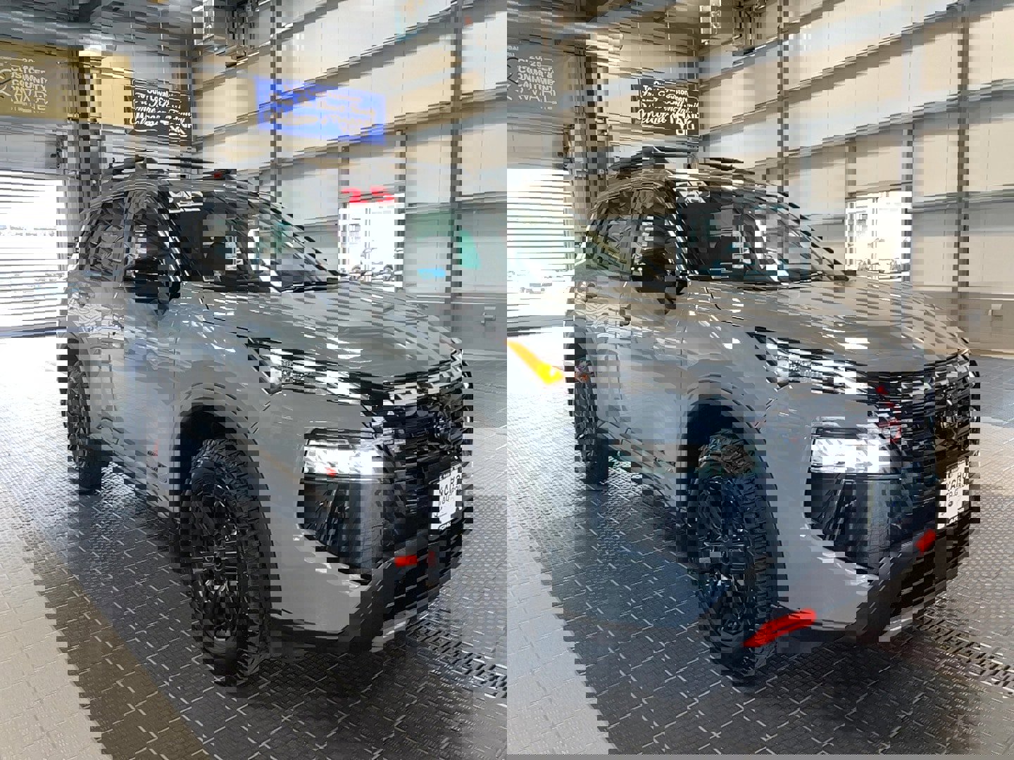 Used 2025 Nissan Rogue SV image 1