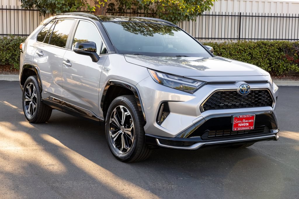 Certified 2023 Toyota RAV4 XSE w/ Weather Package AWD/4WD image 3