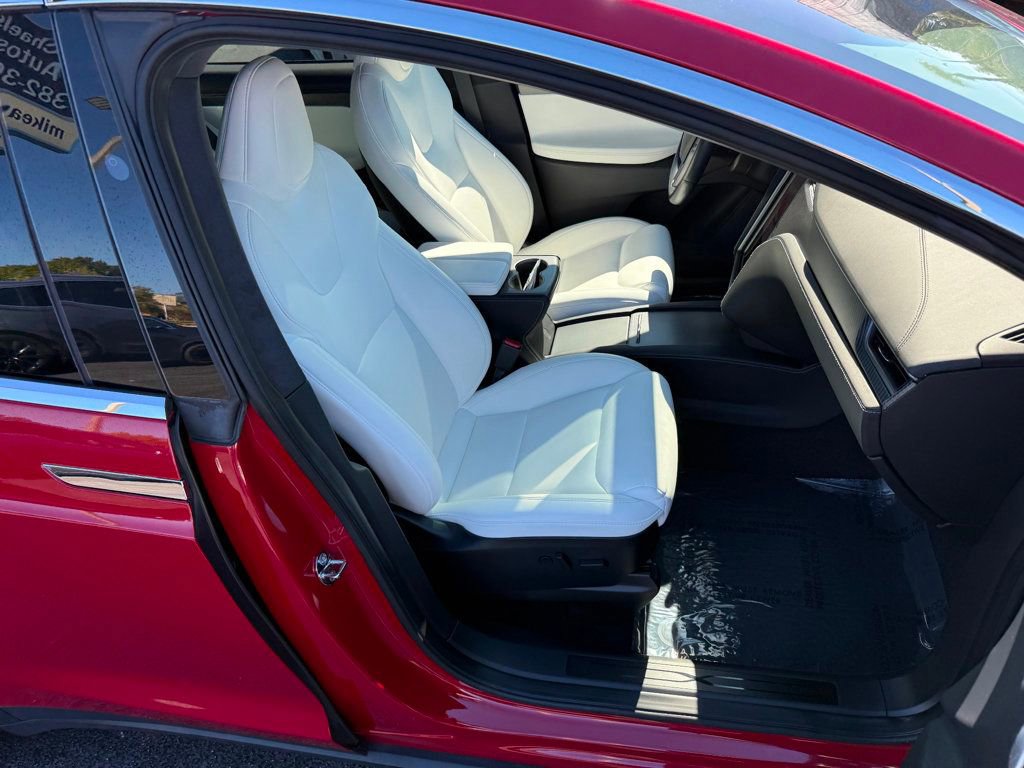 Used 2021 Tesla Model X Performance image 30