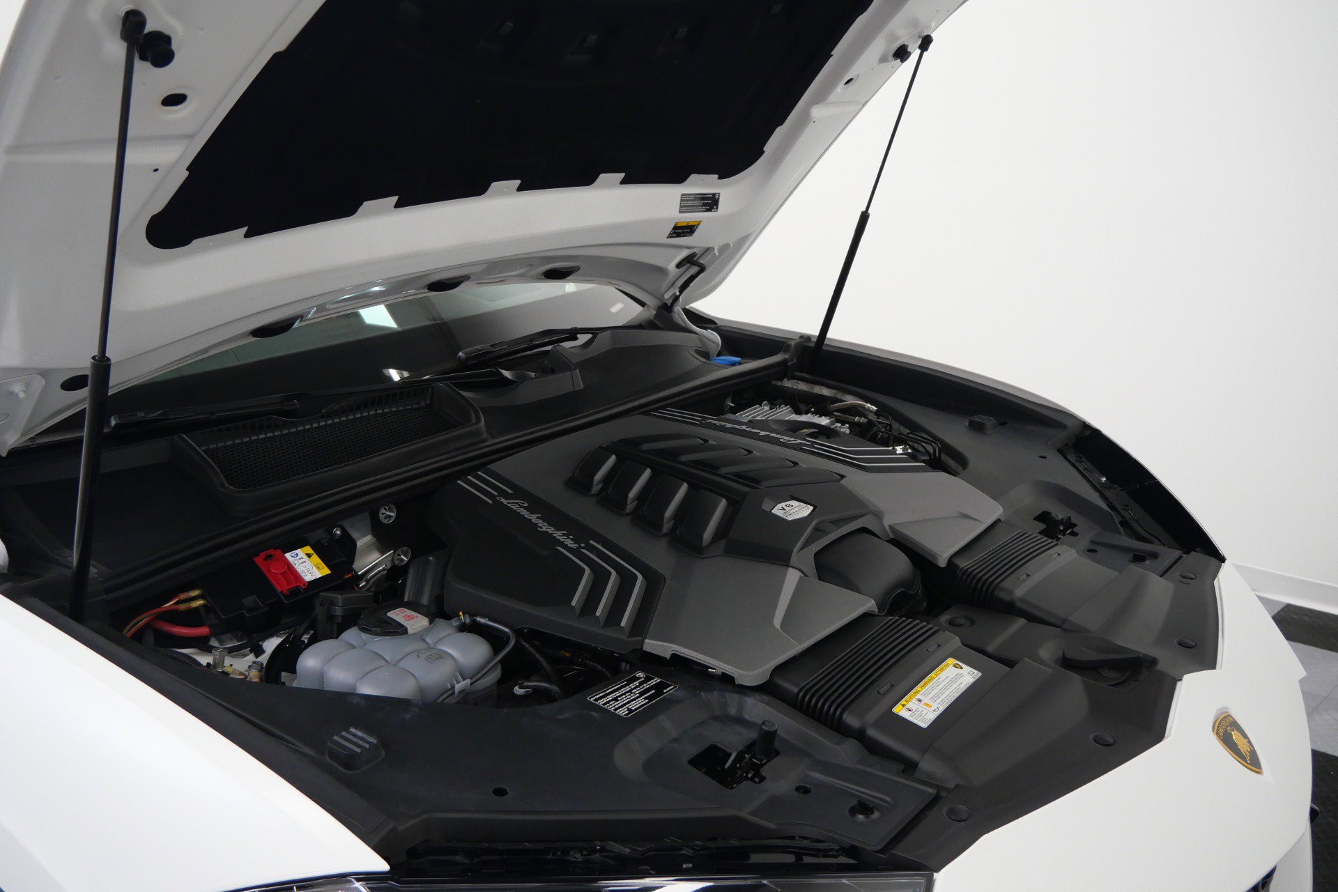 Used 2021 Lamborghini Urus AWD/4WD image 56