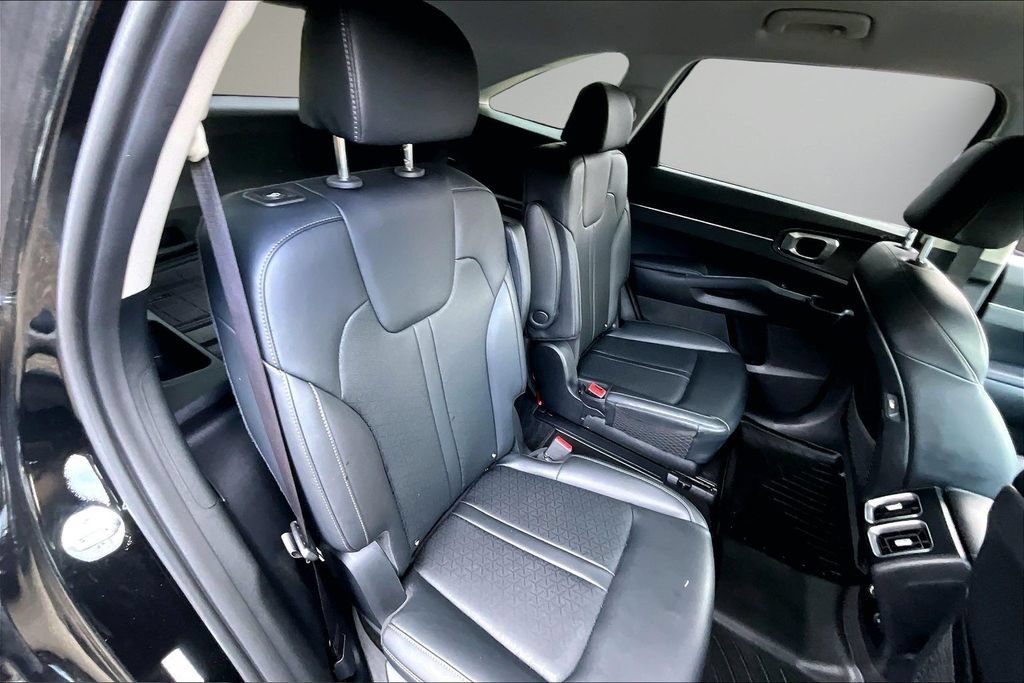 Used 2021 Kia Sorento S FWD image 26