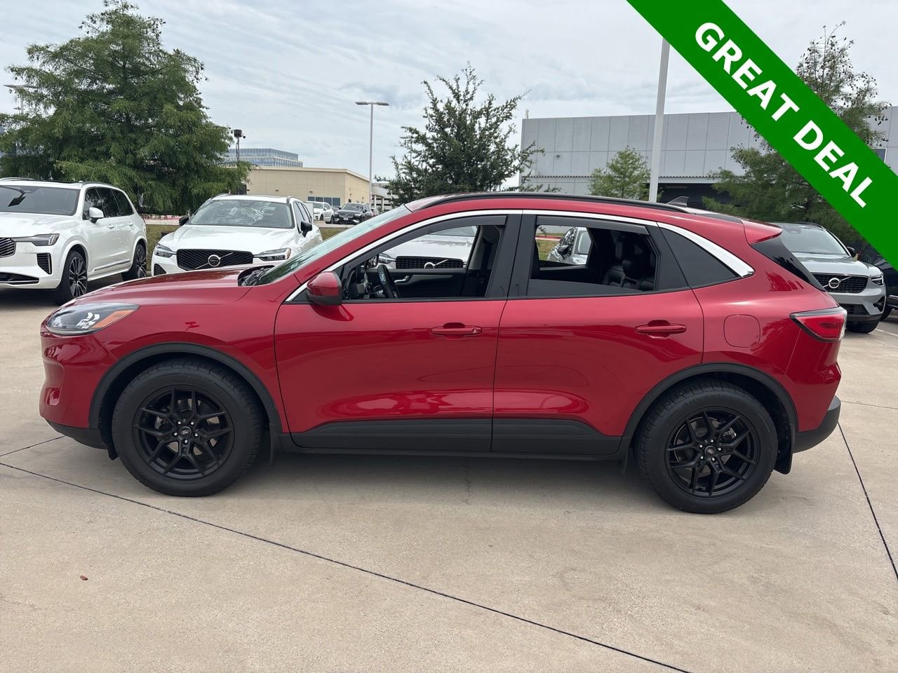 Used 2022 Ford Escape SEL w/ Technology Package FWD image 8