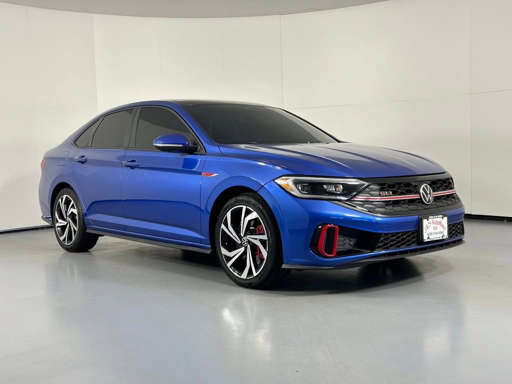 Used 2022 Volkswagen Jetta GLI Autobahn image 1