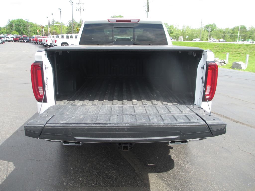 Used 2023 GMC Sierra 1500 SLT w/ SLT Convenience Package AWD/4WD image 9