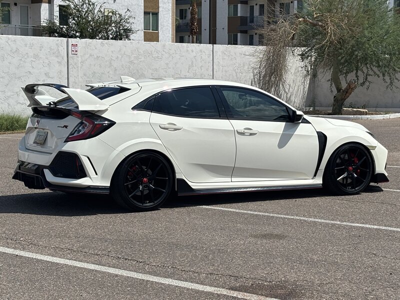 Used 2019 Honda Civic Type R image 4