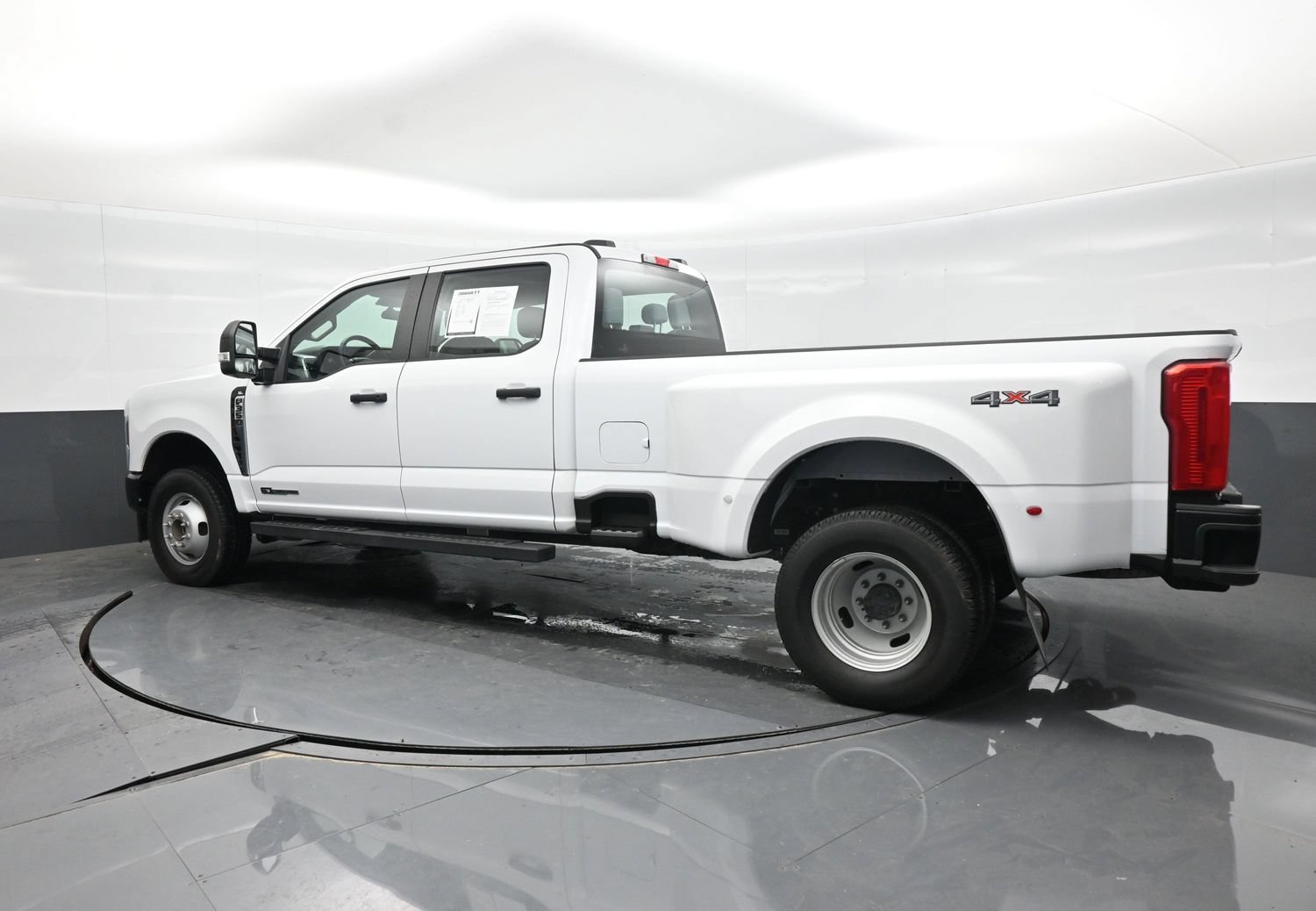 Certified 2024 Ford F350 XL AWD/4WD image 4