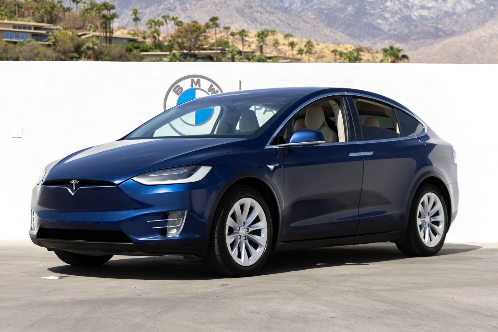Used 2018 Tesla Model X 100D AWD/4WD image 1
