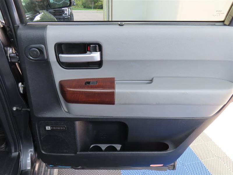 Used 2019 Toyota Sequoia Limited w/ Safety & Convenience Package AWD/4WD image 33