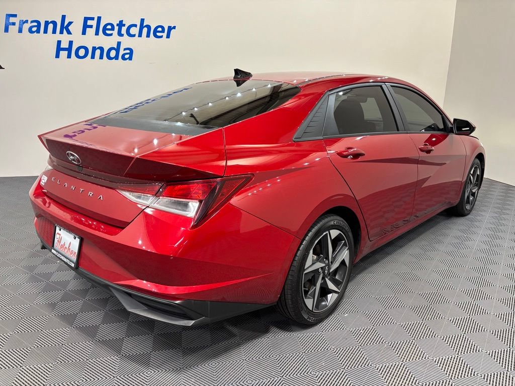 Used 2023 Hyundai Elantra SEL w/ Convenience Package FWD image 6