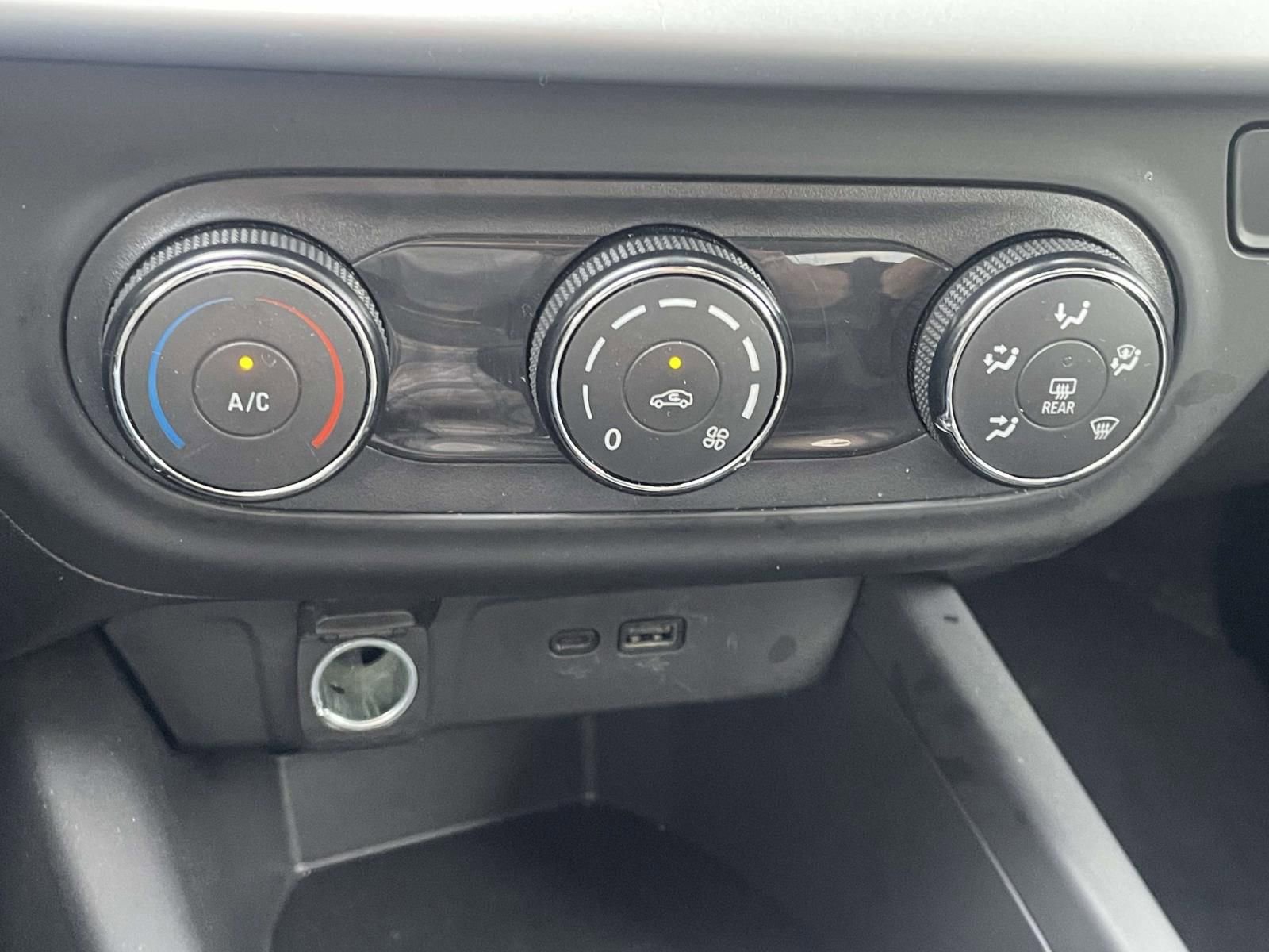 Used 2025 Chevrolet Trax LS image 17