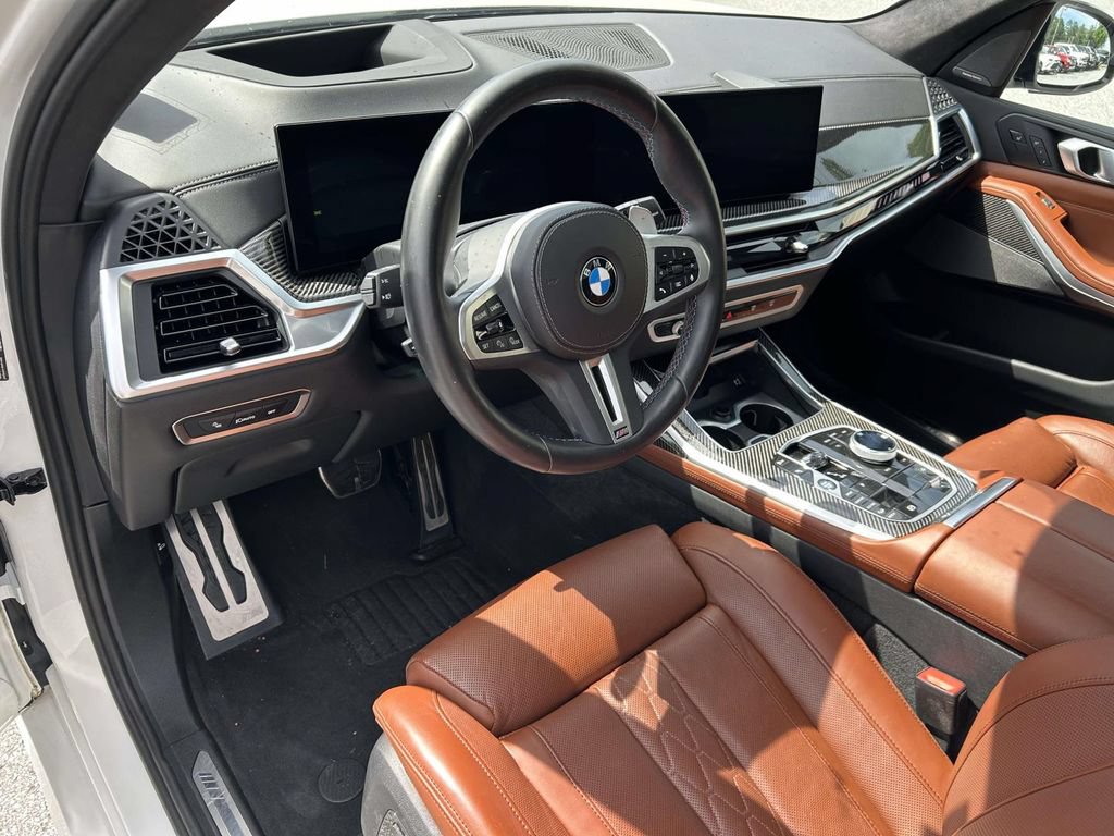 Used 2025 BMW X7 M60i w/ Executive Package AWD/4WD image 18