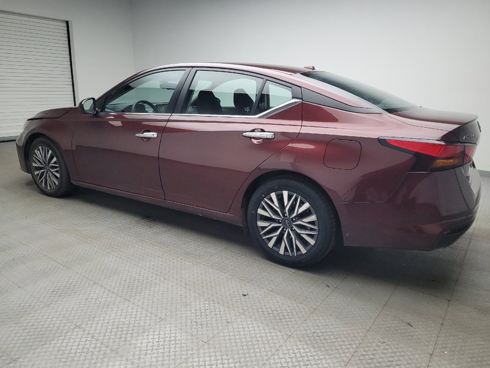 Used 2023 Nissan Altima 2.5 SV image 3