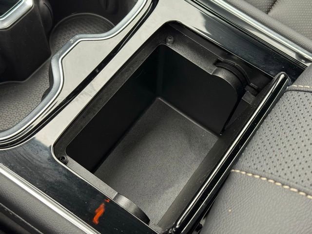 Used 2025 Chevrolet Traverse High Country w/ LPO, Floor Liner Package image 18