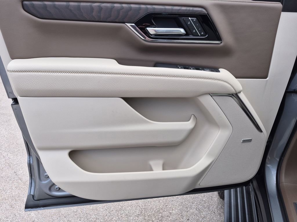 New 2026 GMC Yukon XL Denali w/ Sun & Power Step Package AWD/4WD image 19