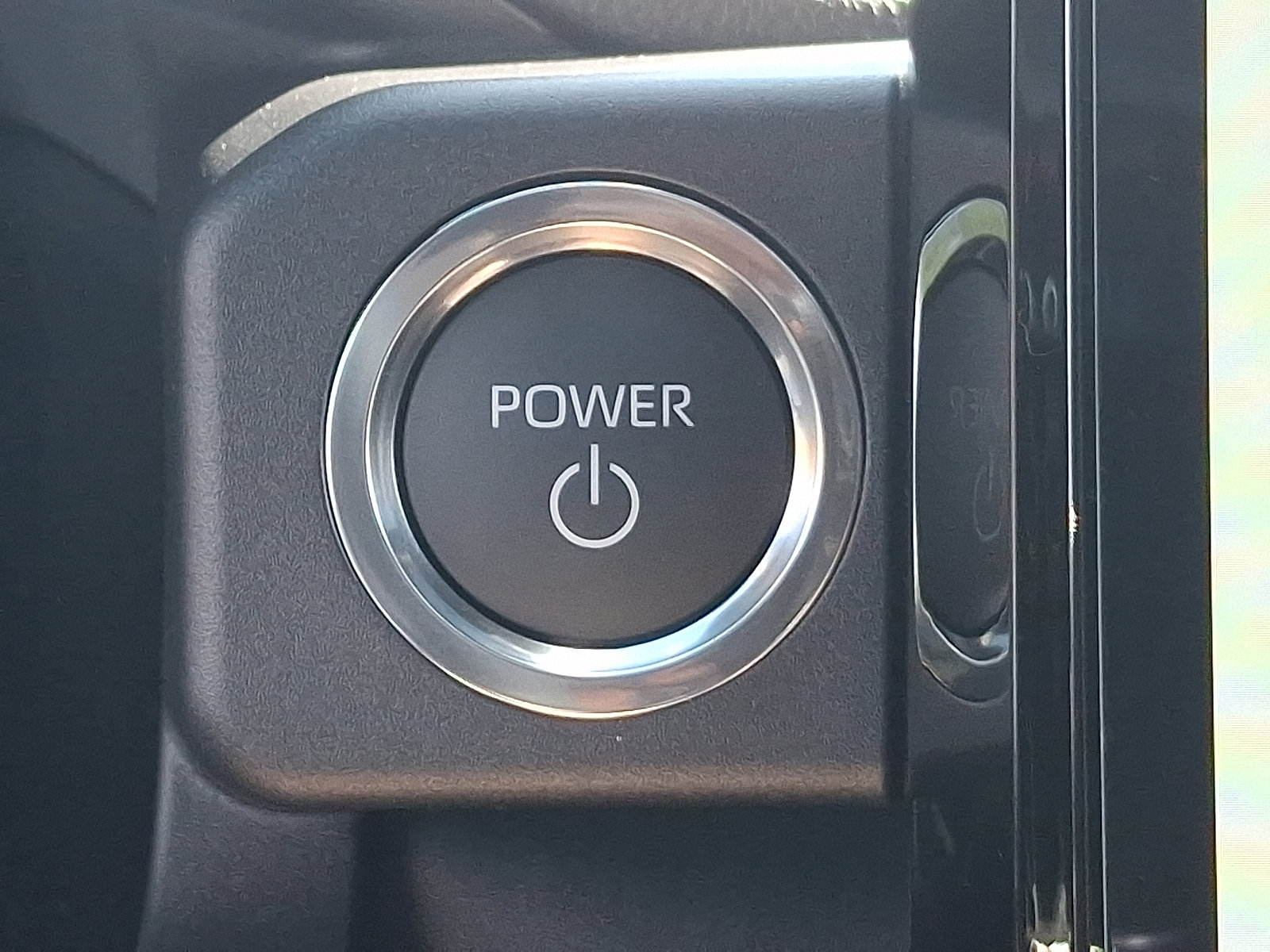 New 2025 Toyota 4Runner Limited image 18