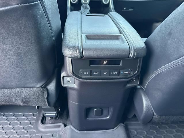 Used 2024 Toyota Grand Highlander AWD Hybrid image 17