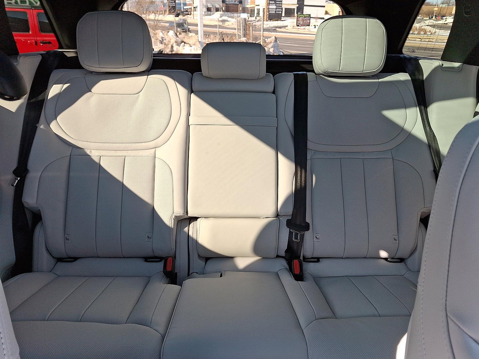 New 2026 Land Rover Range Rover Sport SE image 16