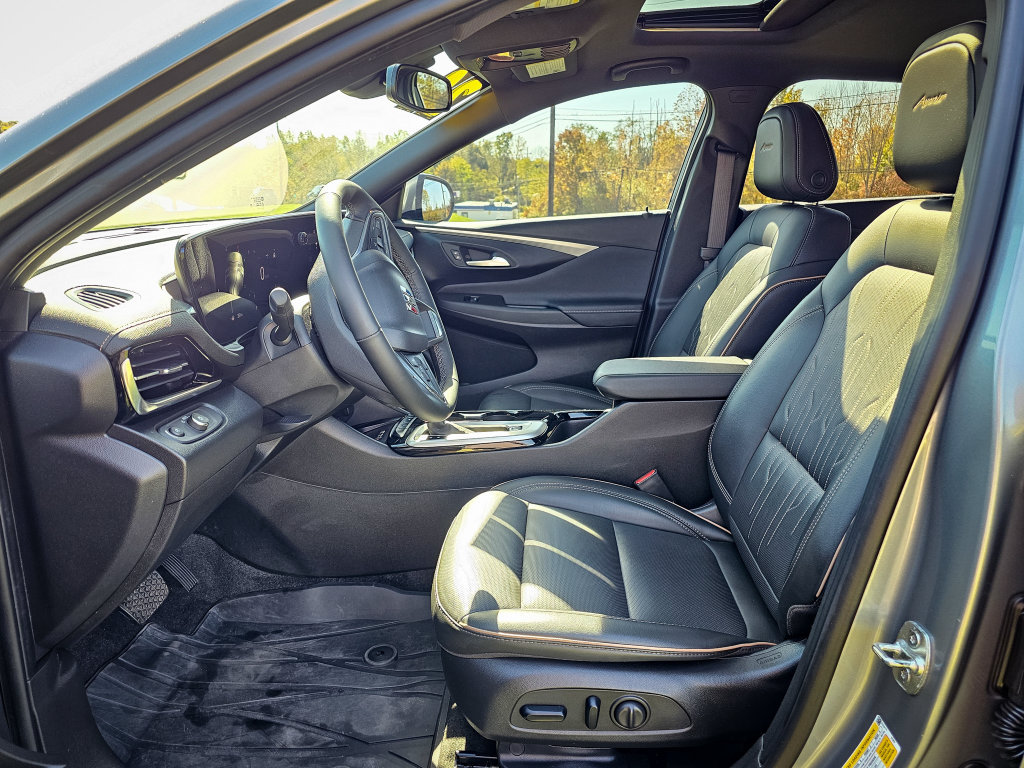 Used 2024 Buick Envista Avenir FWD image 13