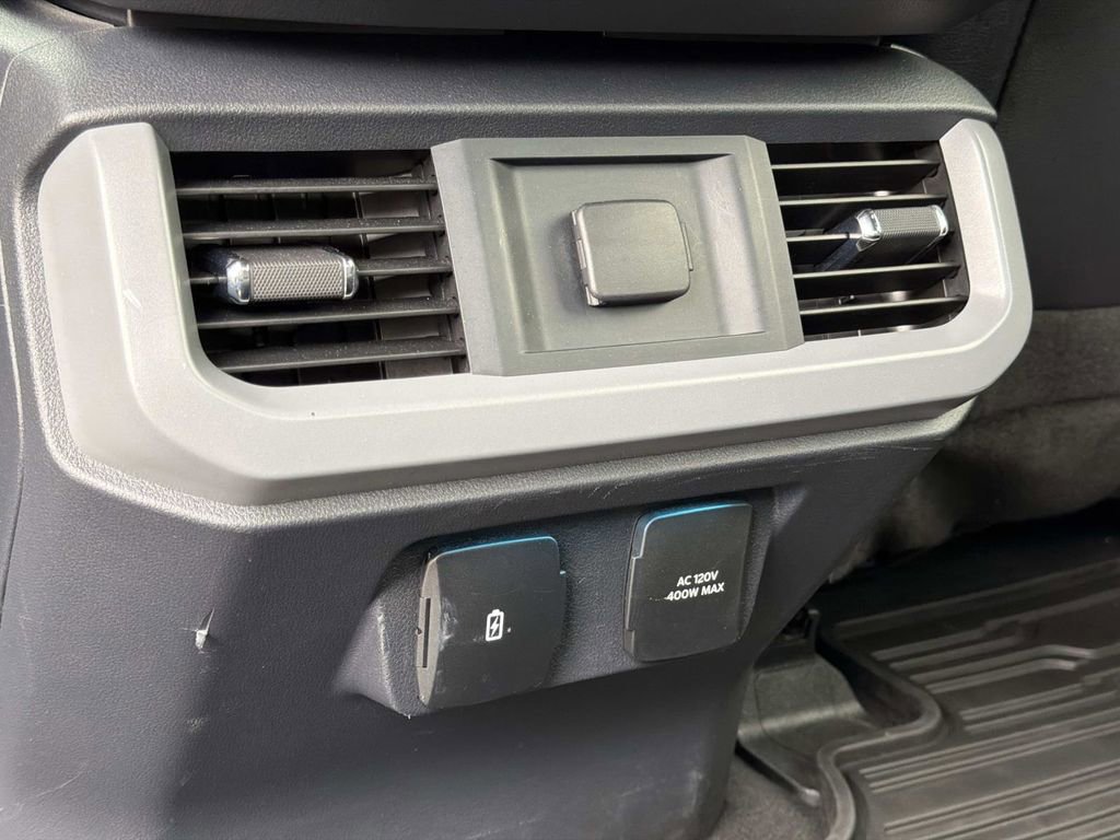 Used 2024 Ford F150 Lariat w/ FX4 Off-Road Package image 15