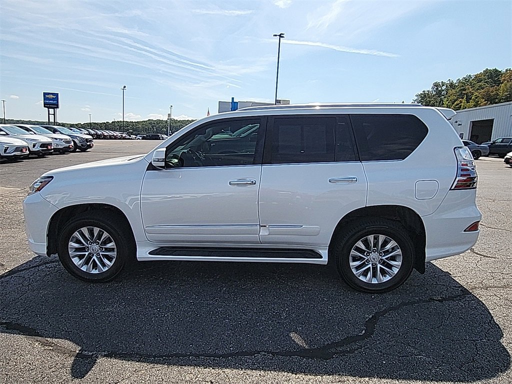 Used 2017 Lexus GX 460 image 5