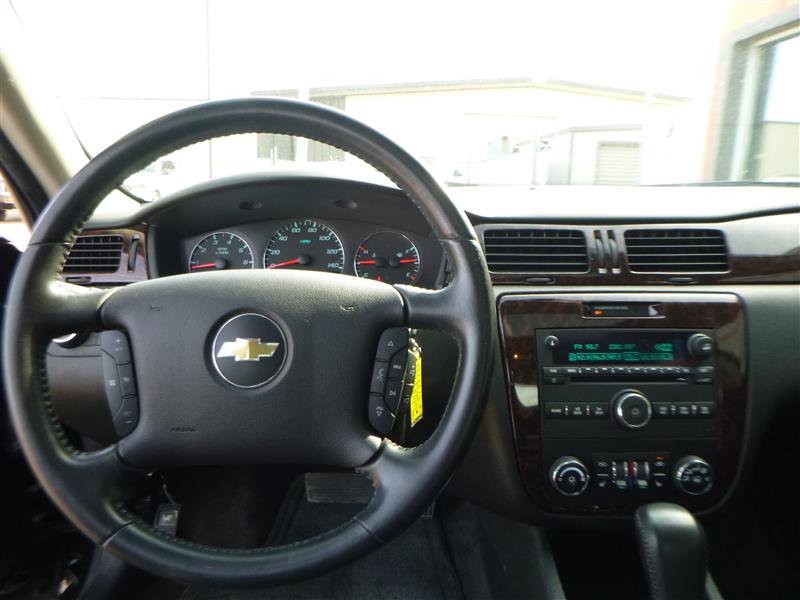 Used 2014 Chevrolet Impala LTZ FWD image 10