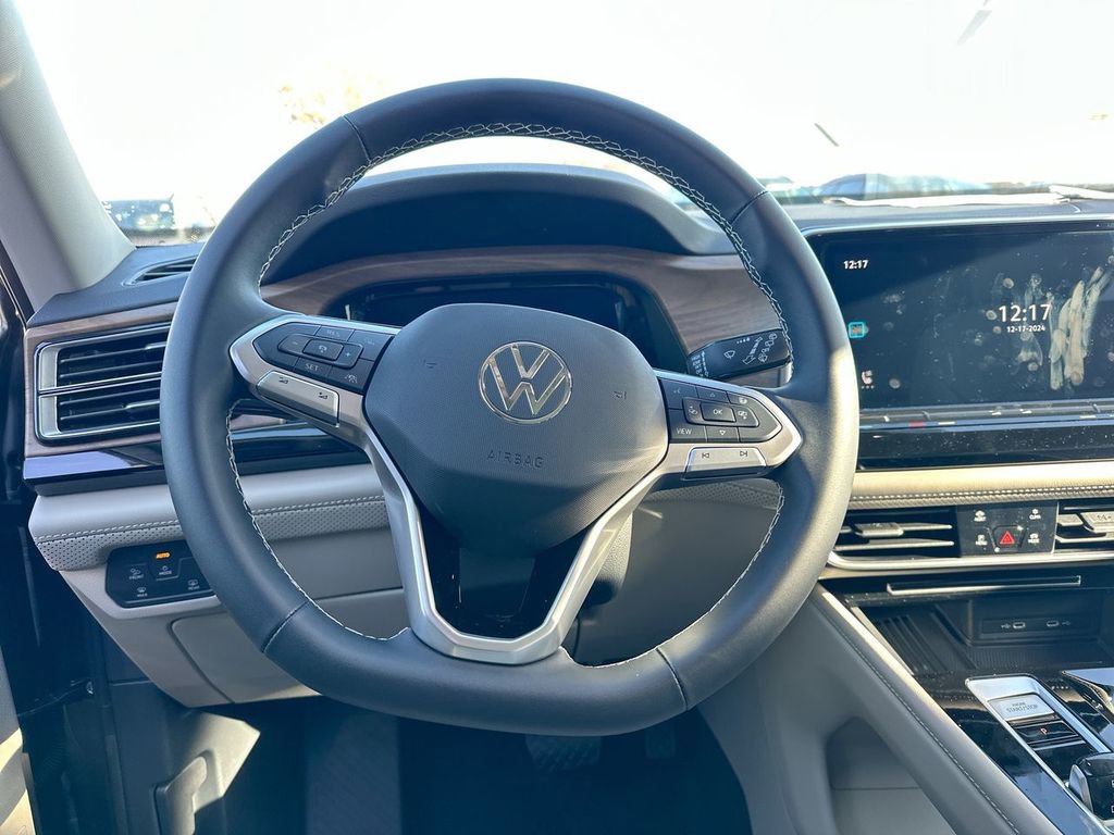 New 2025 Volkswagen Atlas SE image 61