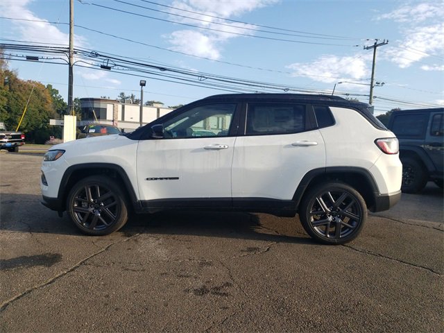New 2026 Jeep Compass Limited image 12