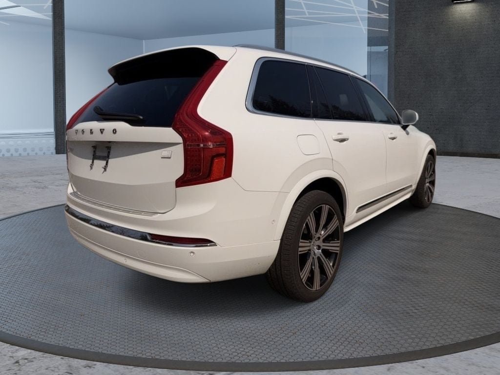 Used 2024 Volvo XC90 T8 Ultimate w/ Lounge Package AWD/4WD image 4