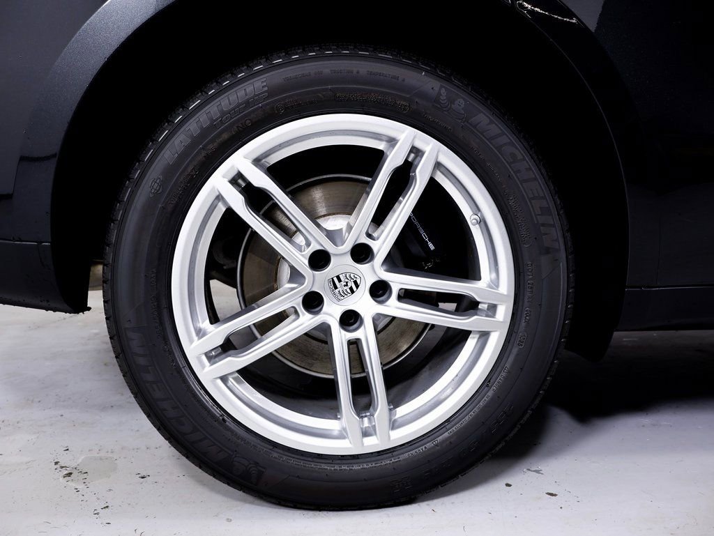 Used 2026 Porsche Macan AWD/4WD image 20