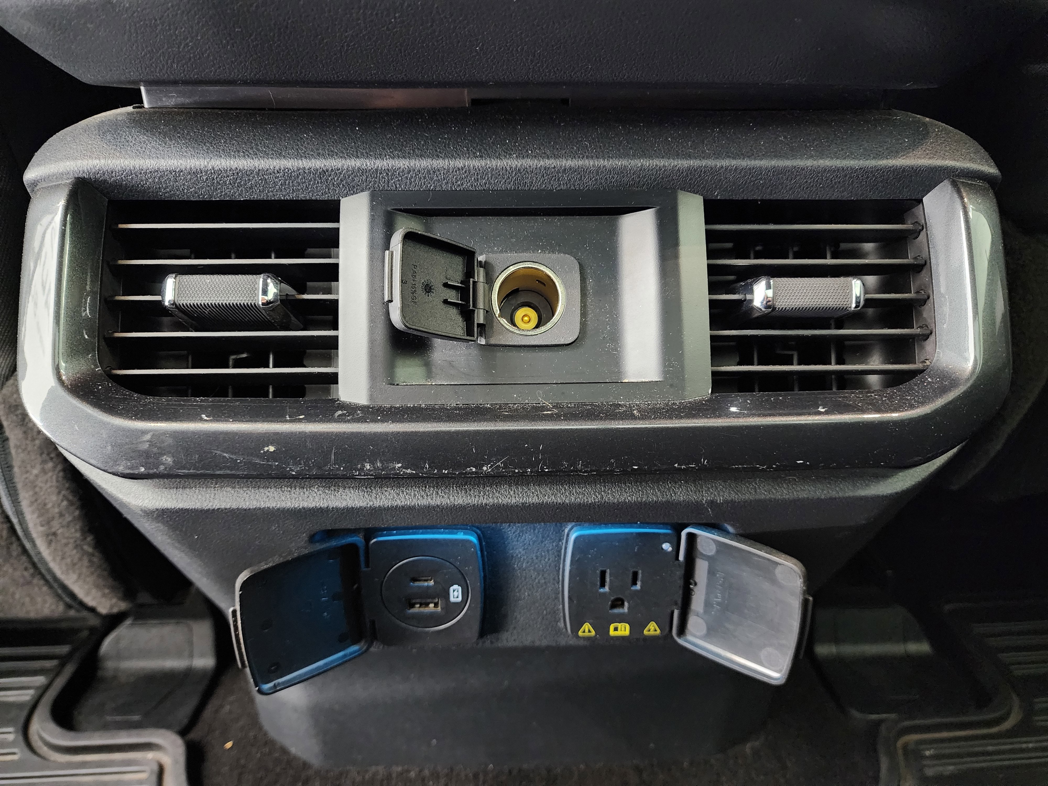 Used 2022 Ford F150 XLT w/ Equipment Group 302A High image 40