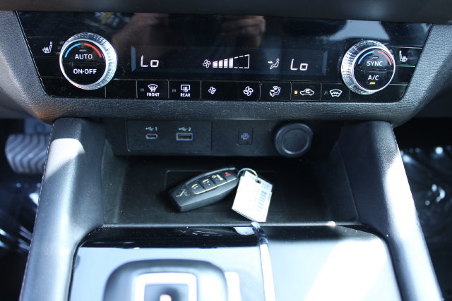 Used 2024 Mitsubishi Outlander SE AWD/4WD image 31