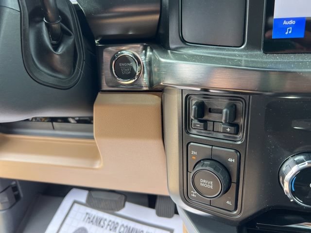New 2026 Ford F350 4x4 Crew Cab Super Duty image 27