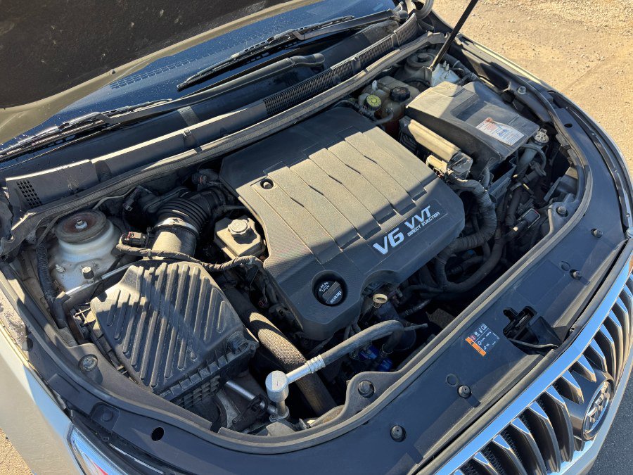 Used 2013 Buick LaCrosse Leather image 24