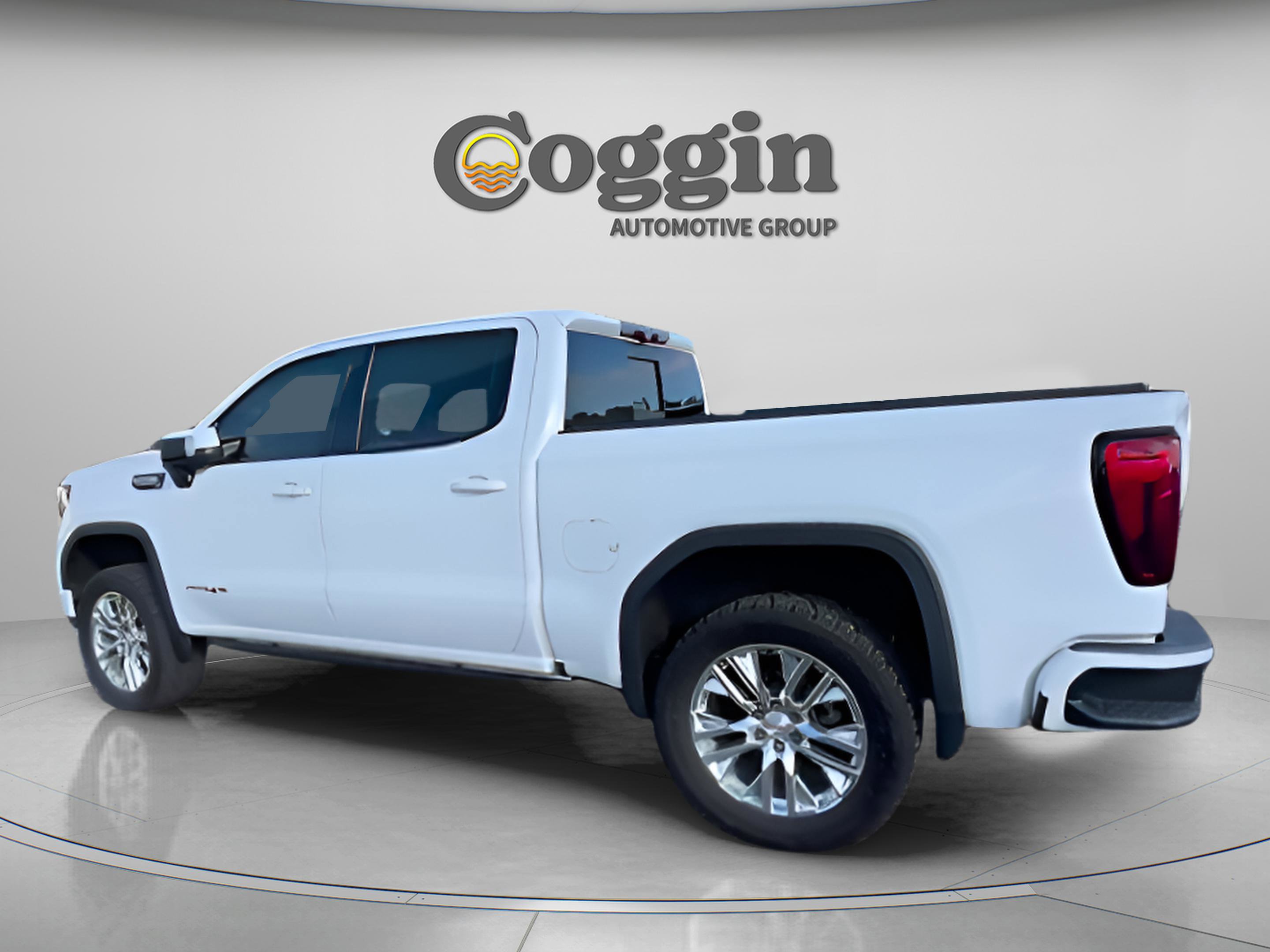 Used 2022 GMC Sierra 1500 AT4X image 8