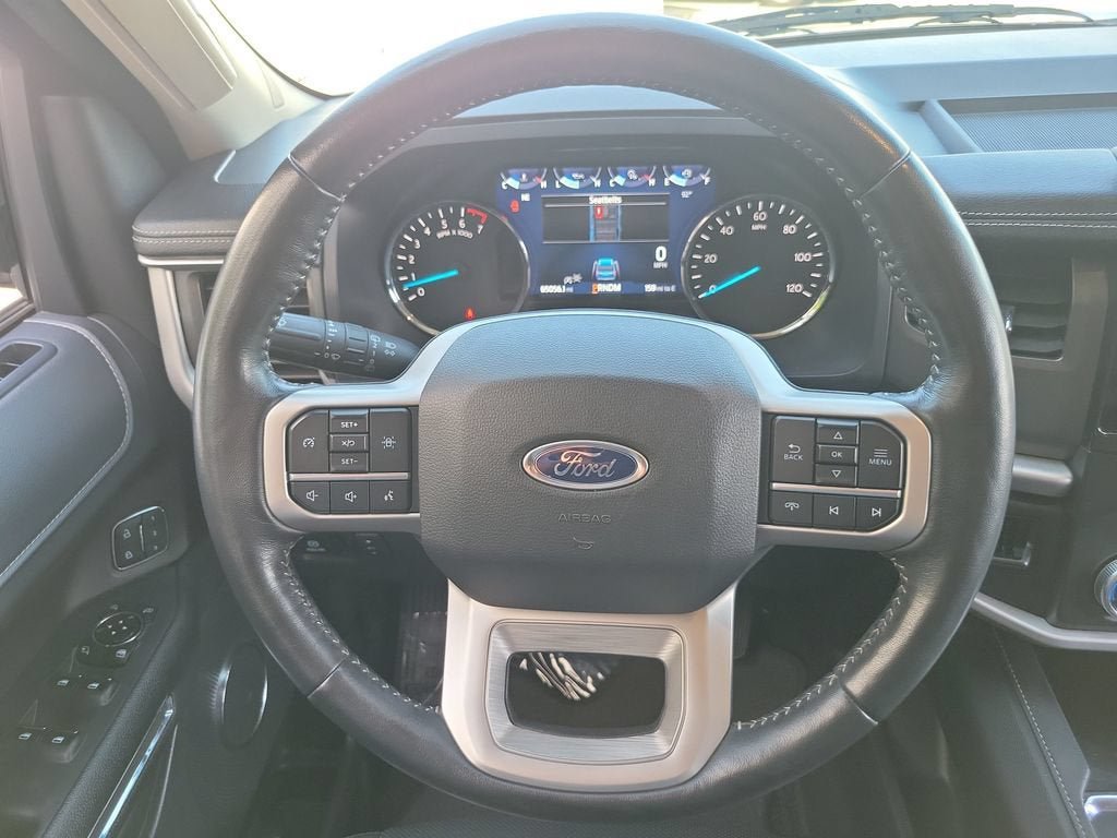 Used 2024 Ford Expedition XLT RWD image 24