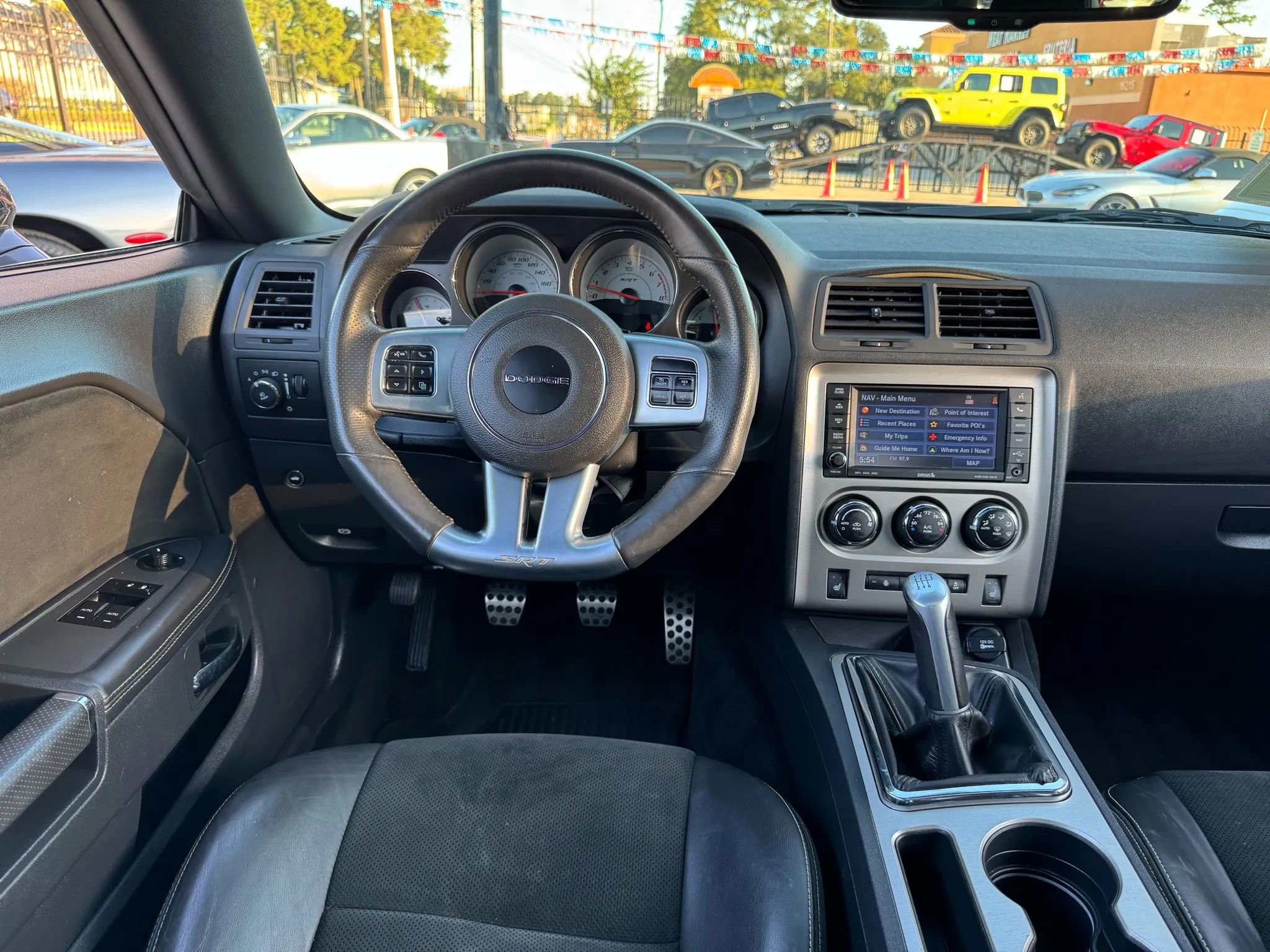 Used 2014 Dodge Challenger SRT8 w/ Harman/Kardon Audio Group image 33