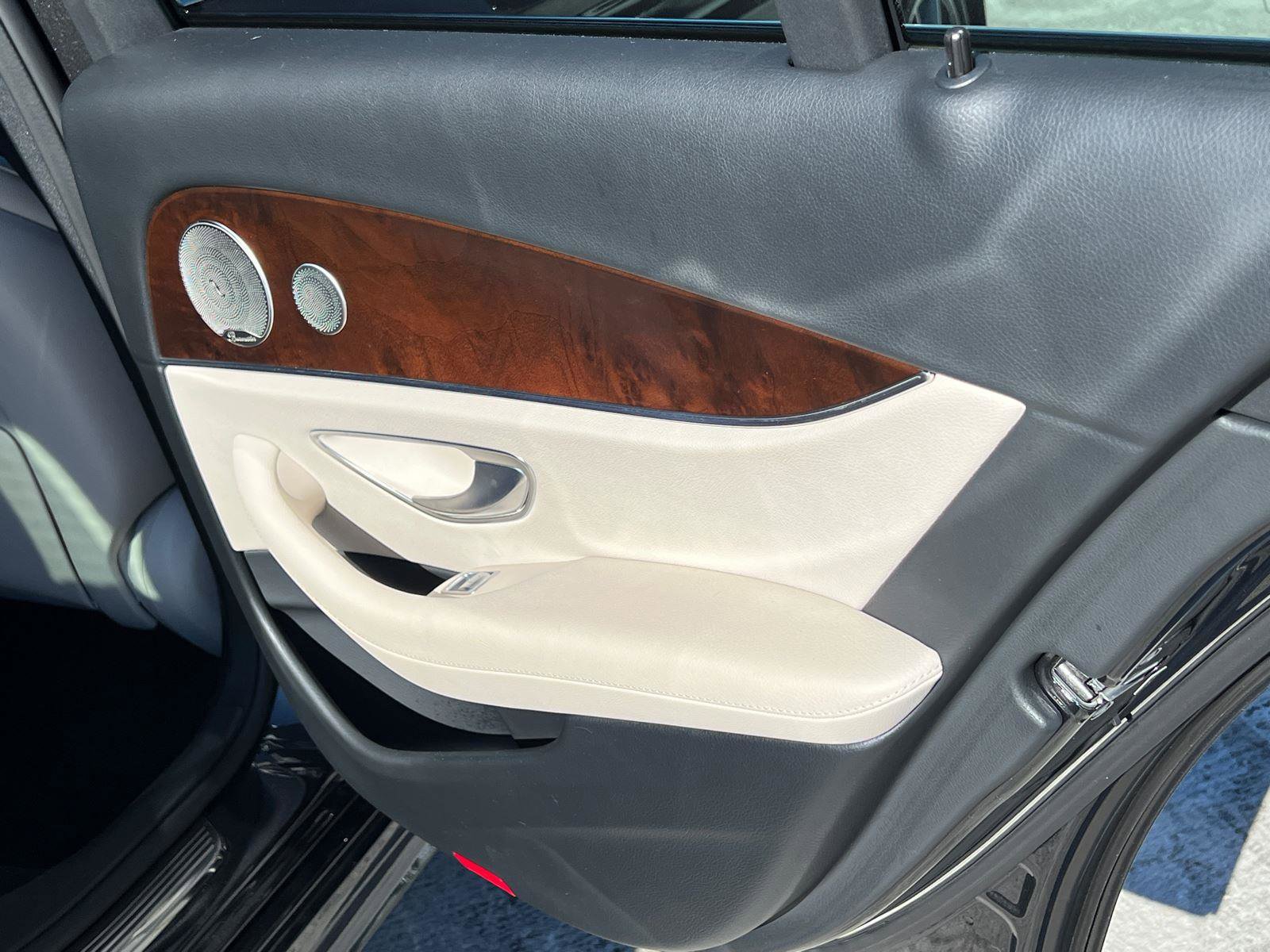 Used 2022 Mercedes-Benz E 350 Sedan image 16