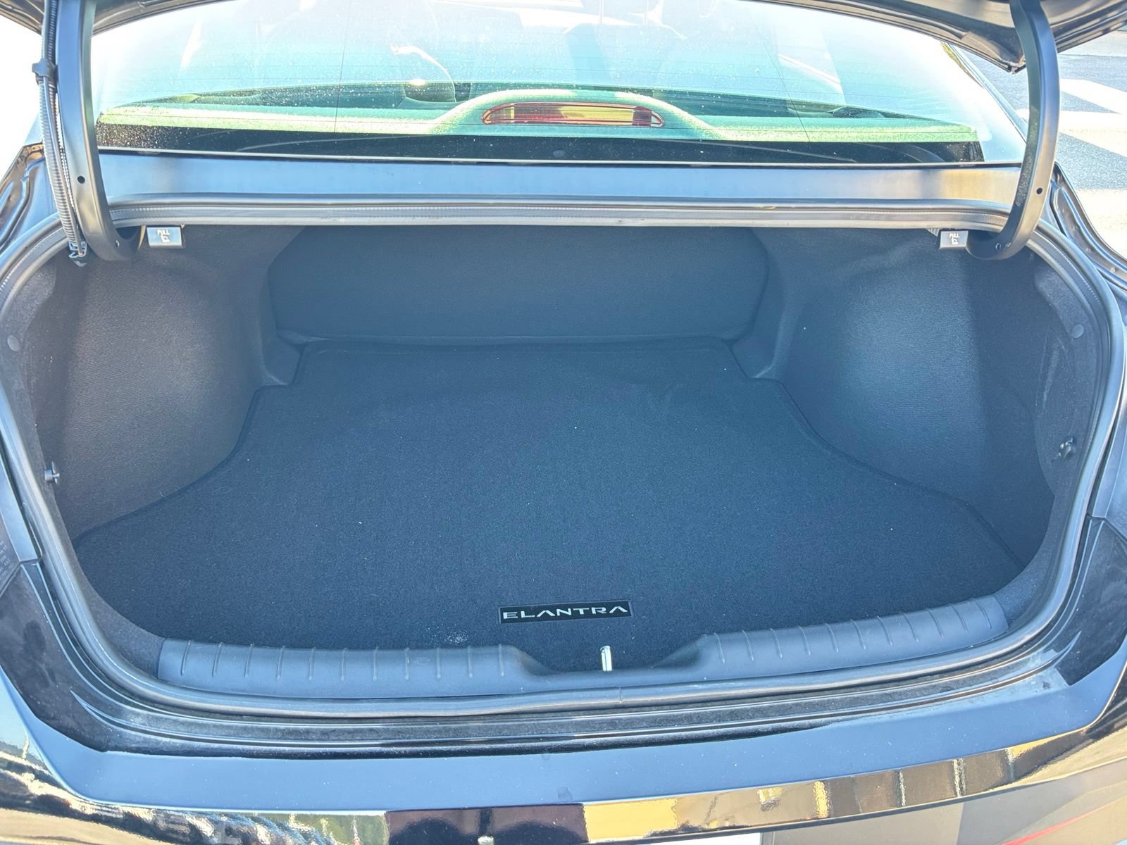 Certified 2026 Hyundai Elantra Sport FWD image 16