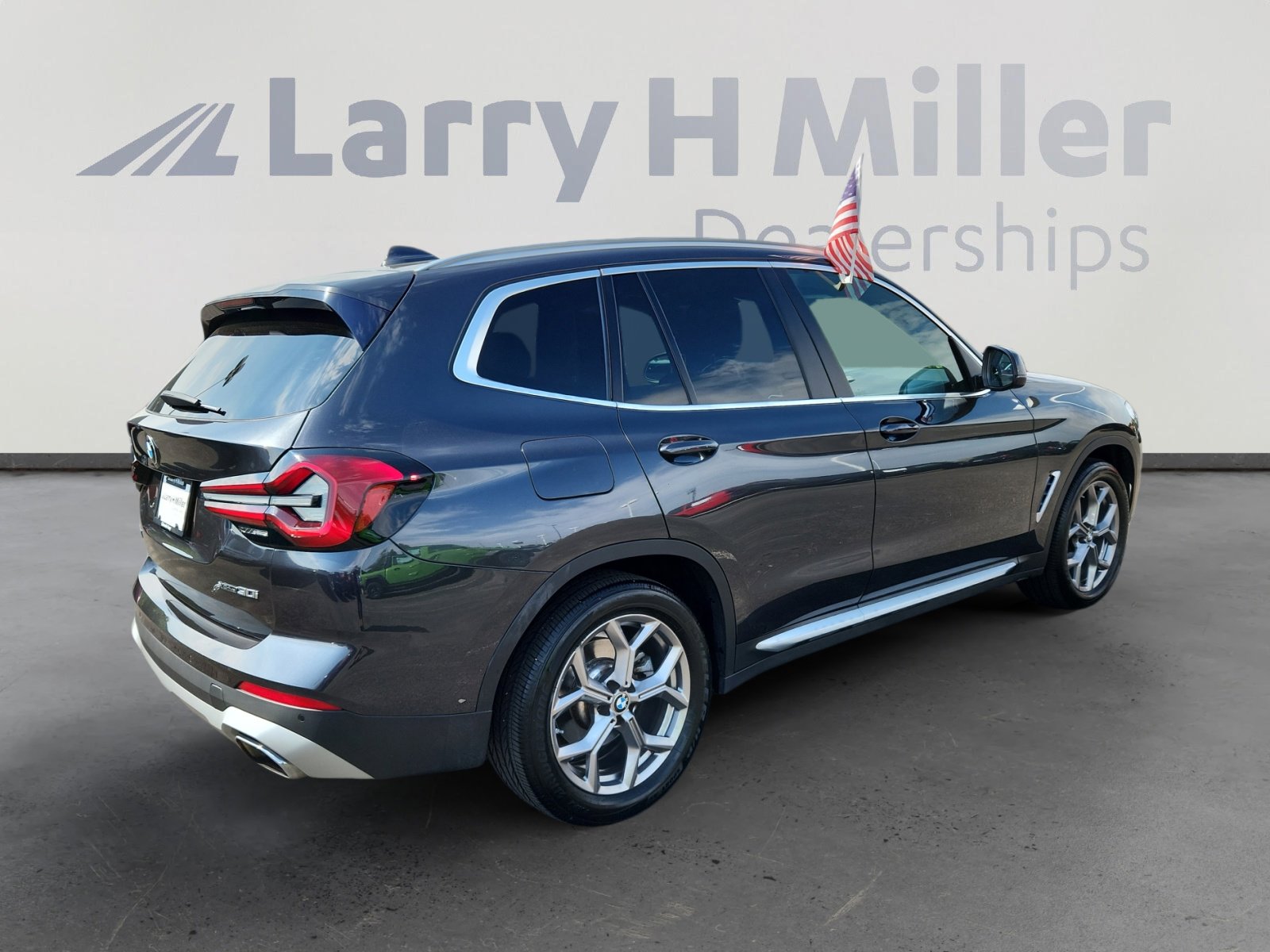 Used 2022 BMW X3 xDrive30i w/ Premium Package image 5