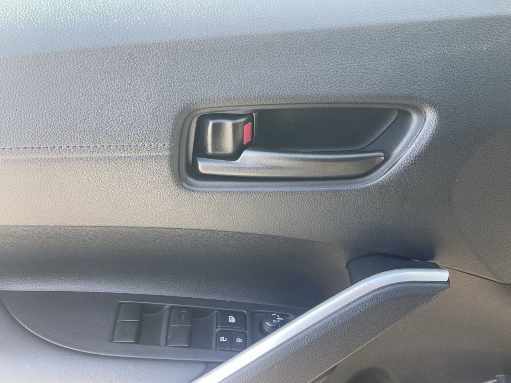 Used 2024 Toyota Corolla Cross LE image 23
