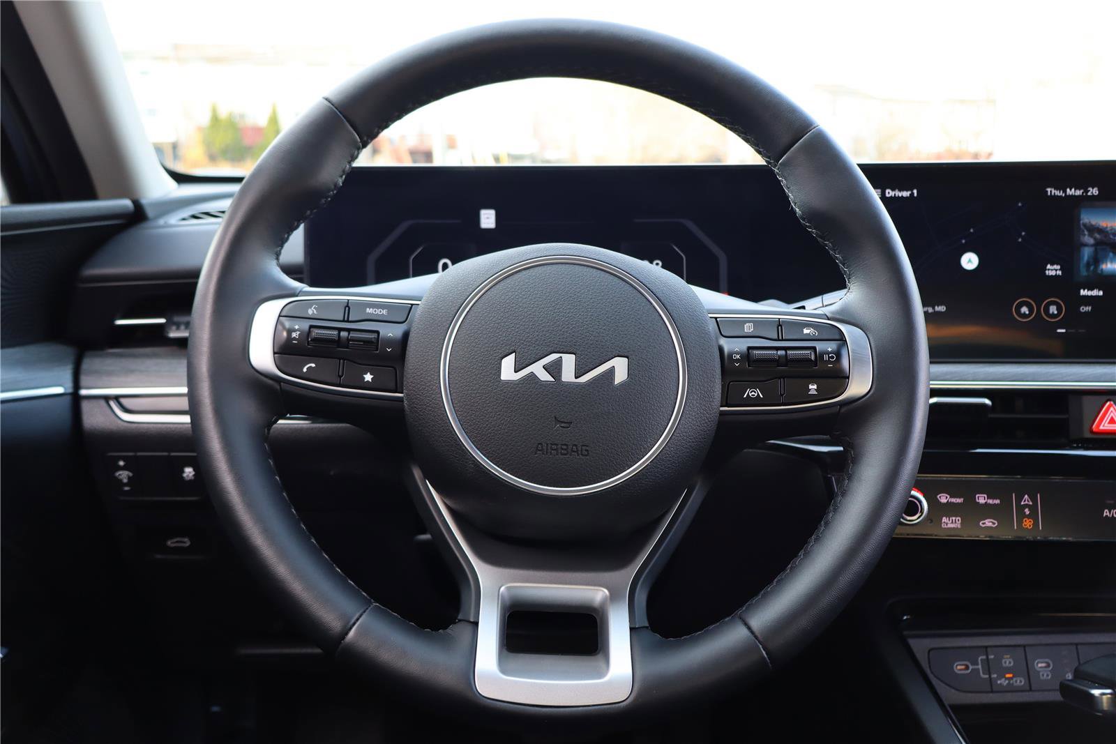 Used 2025 Kia K5 EX image 12