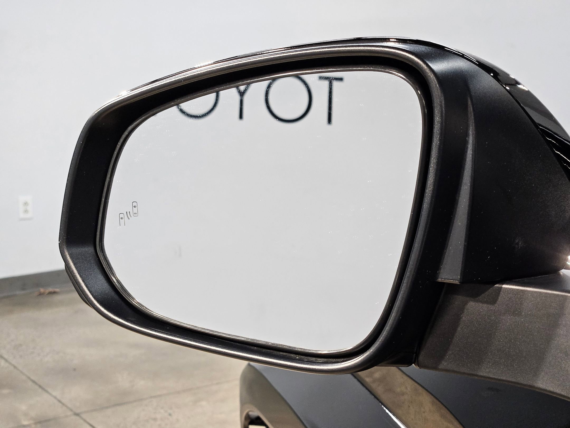 Used 2025 Toyota Tacoma TRD Sport image 22