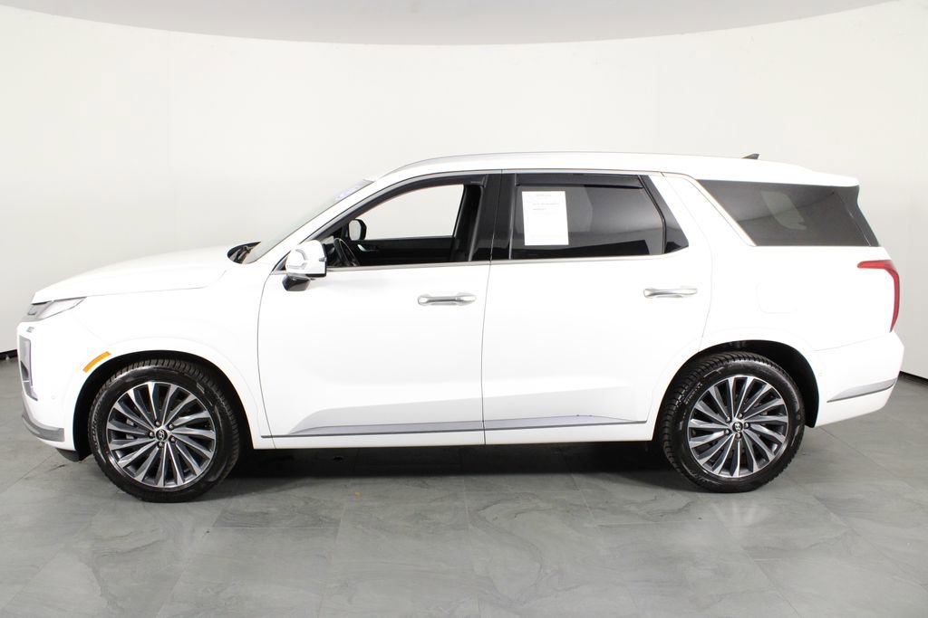 Used 2023 Hyundai Palisade Calligraphy image 10