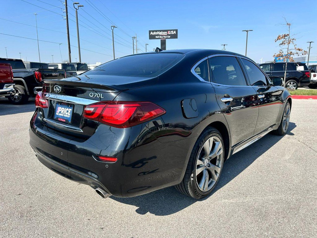 Used 2017 INFINITI Q70 L 3.7 image 5